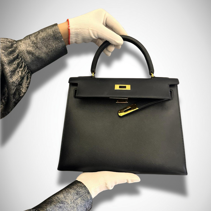 Hermès Vintage Kelly 28 in Deep Navy Epsom Leather with Gold Hardware Shoulder Strap thumbnail