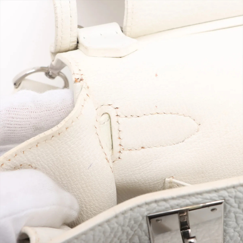 Hermès Jypsière 28 White Taurillon Clemence Leather Palladium Hardware thumbnail