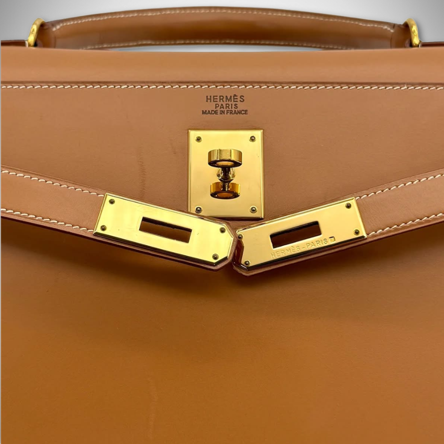 Hermès Kelly 32 Sellier in Natural Veau Chamonix Leather Gold Hardware Circle Z stamp (1996) thumbnail