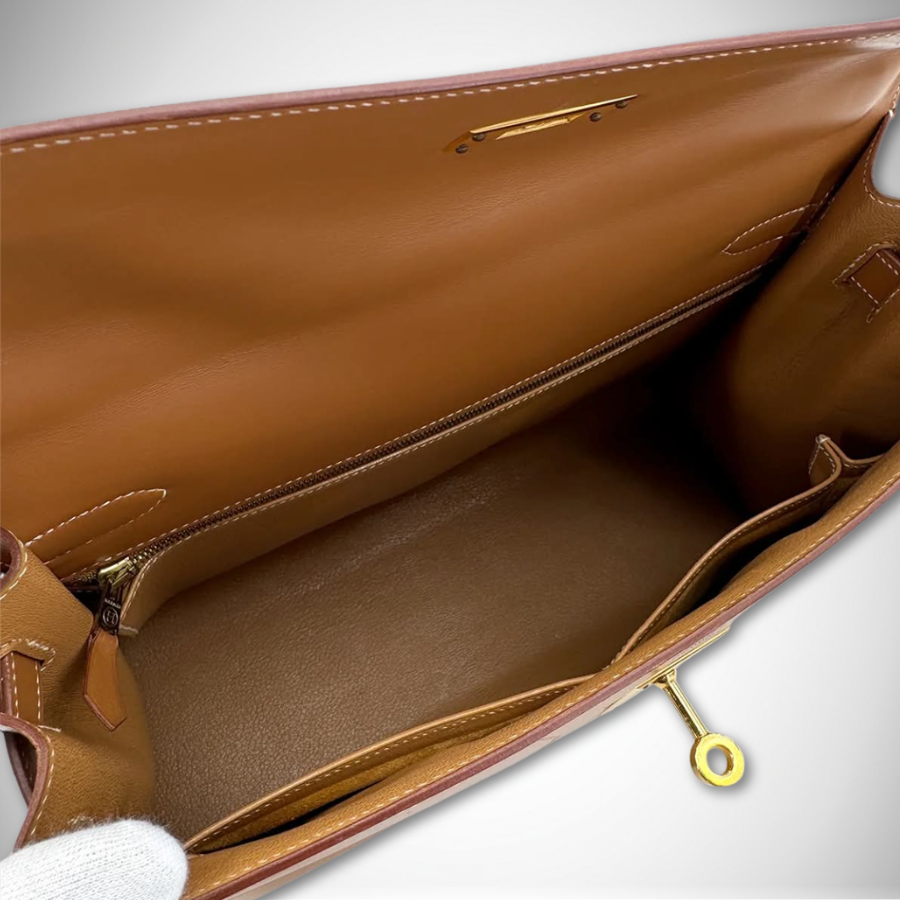 Hermès Kelly 32 Sellier in Natural Veau Chamonix Leather Gold Hardware Circle Z stamp (1996) thumbnail
