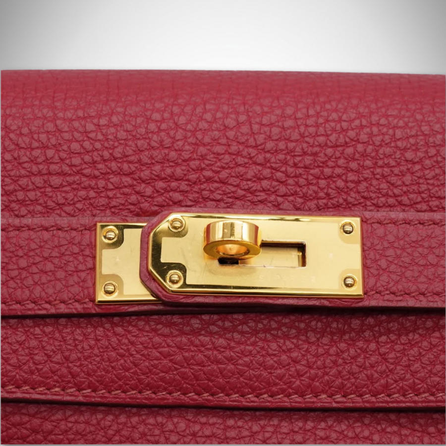 Hermès Shoulder Kelly 42 in Rubis Taurillon Clemence Leather Gold Hardware Square O stamp (2011) thumbnail