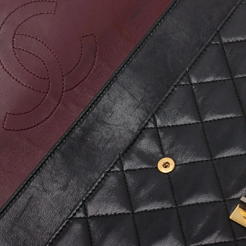 Chanel Matelassé Lambskin Double Flap Double Chain Bag Black Gold Metal Fittings thumbnail