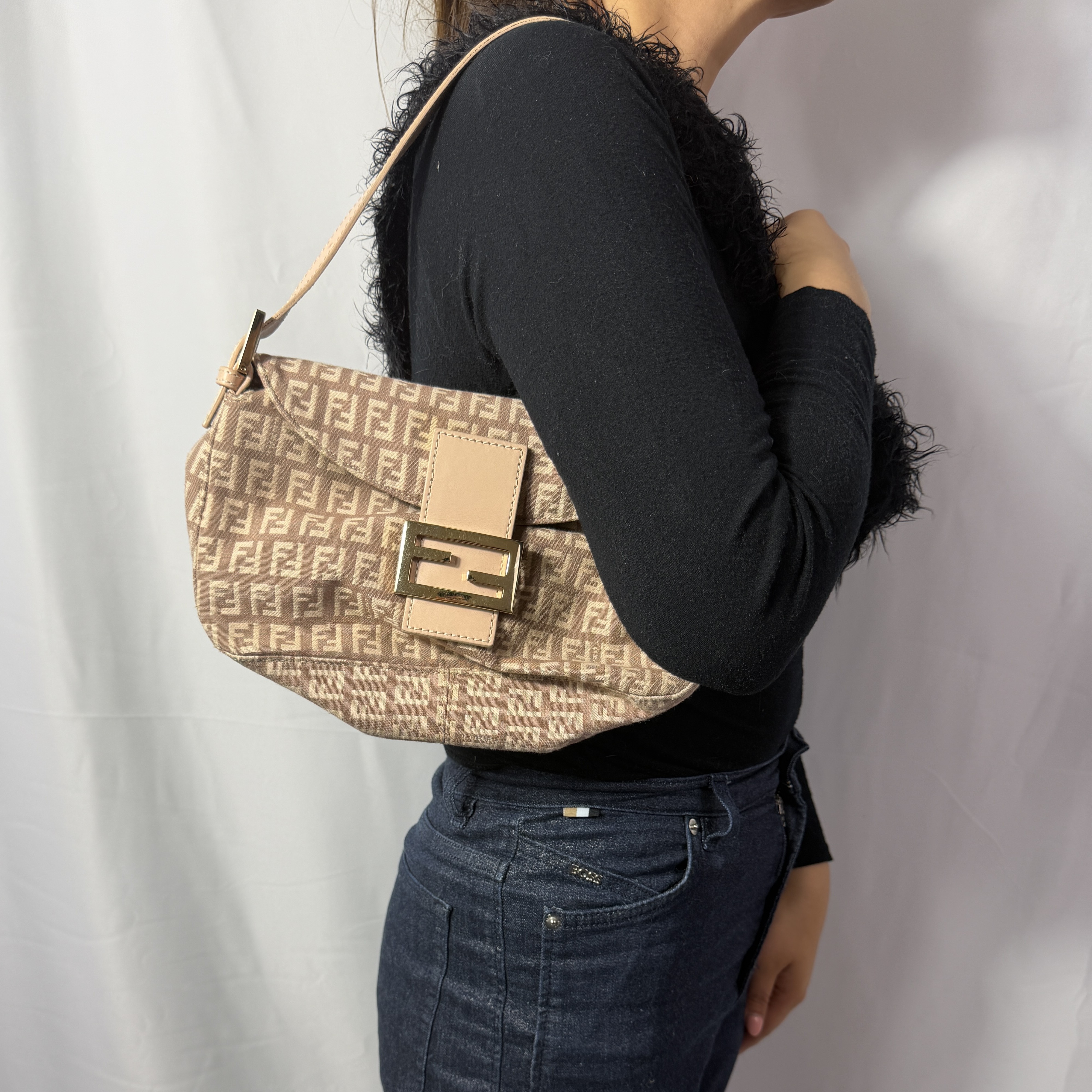 Fendi Zucchino Mamma Baguette Shoulder Bag thumbnail