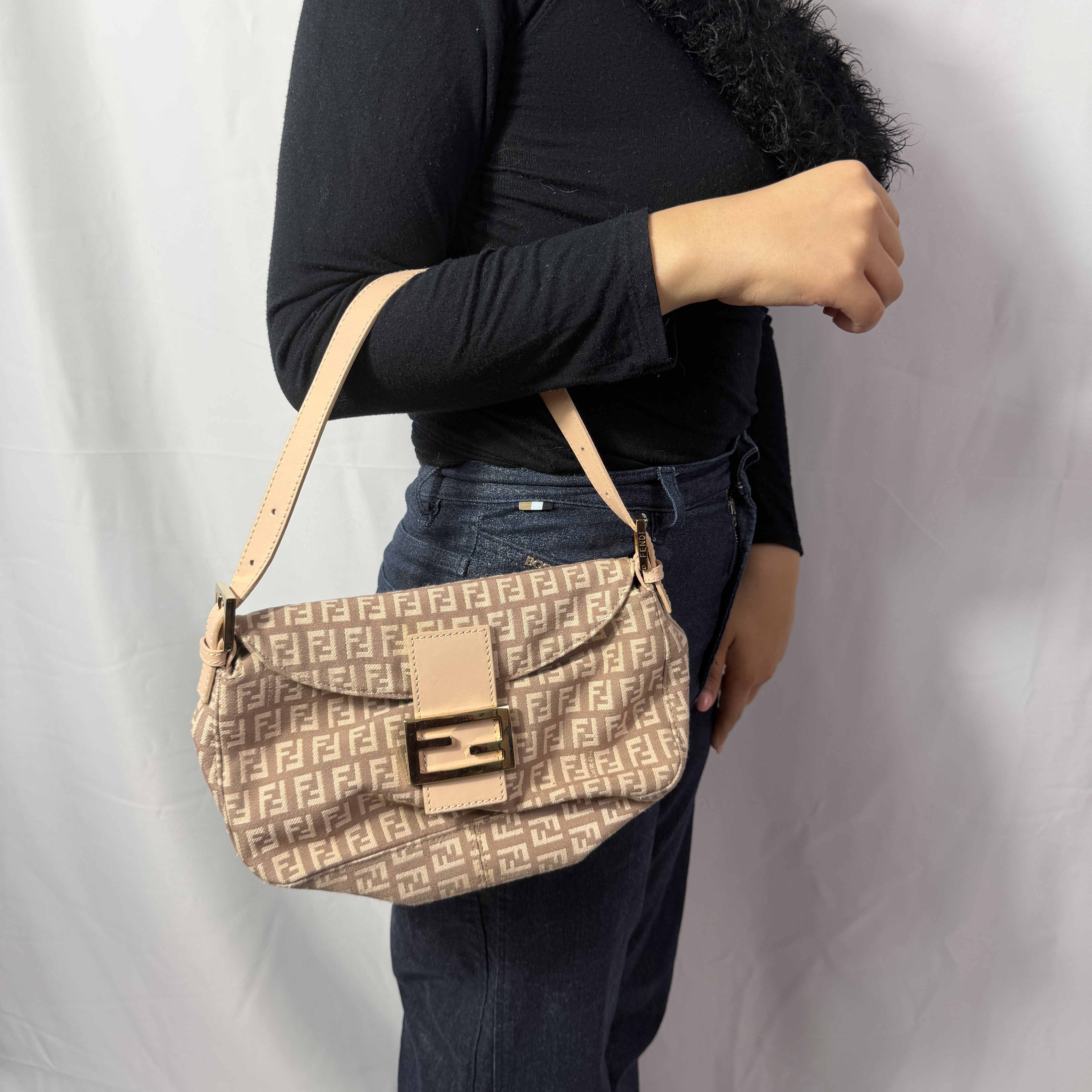 Fendi Zucchino Mamma Baguette Shoulder Bag thumbnail