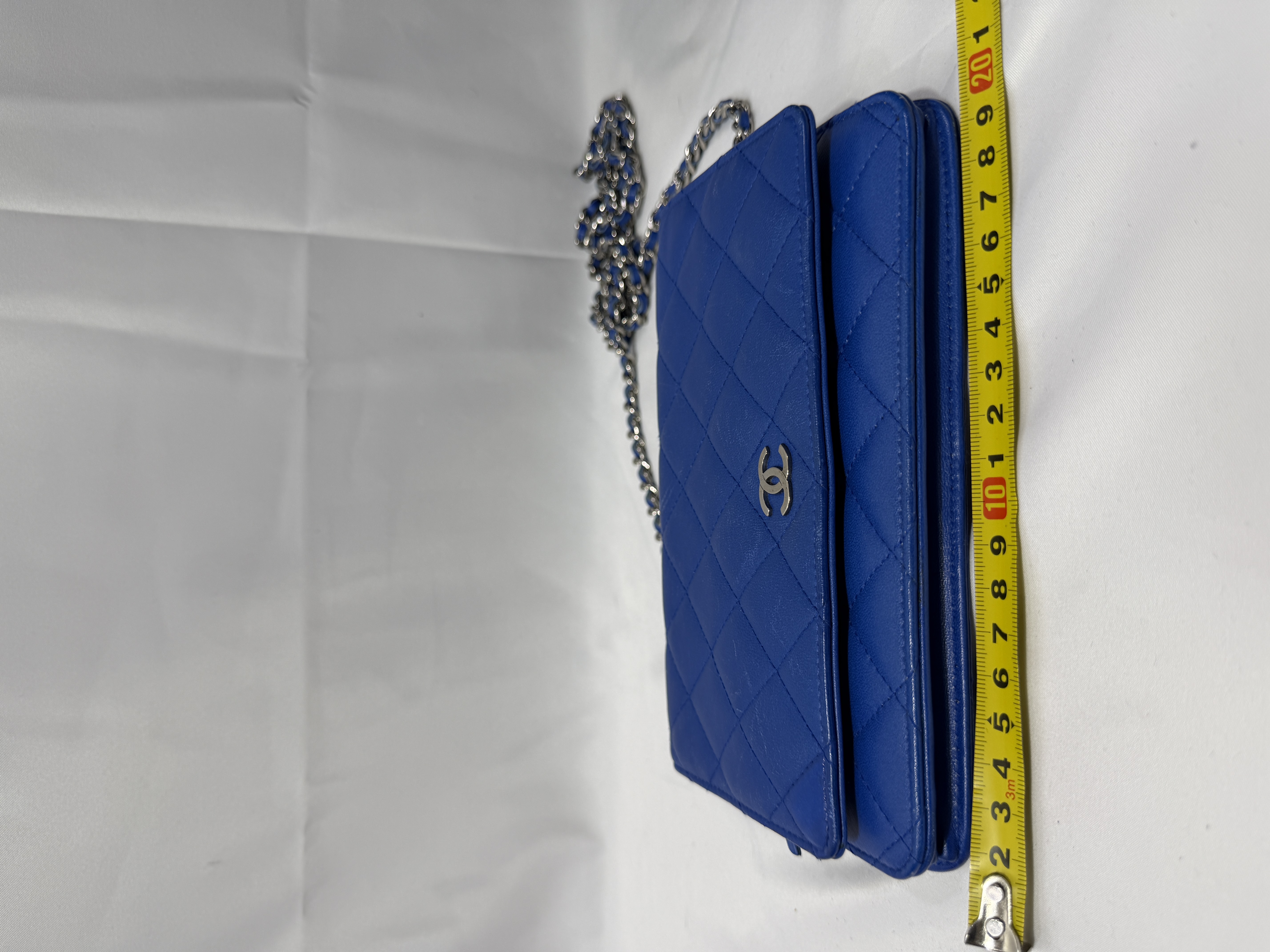 Chanel Classic Quilted Wallet on Chain thumbnail
